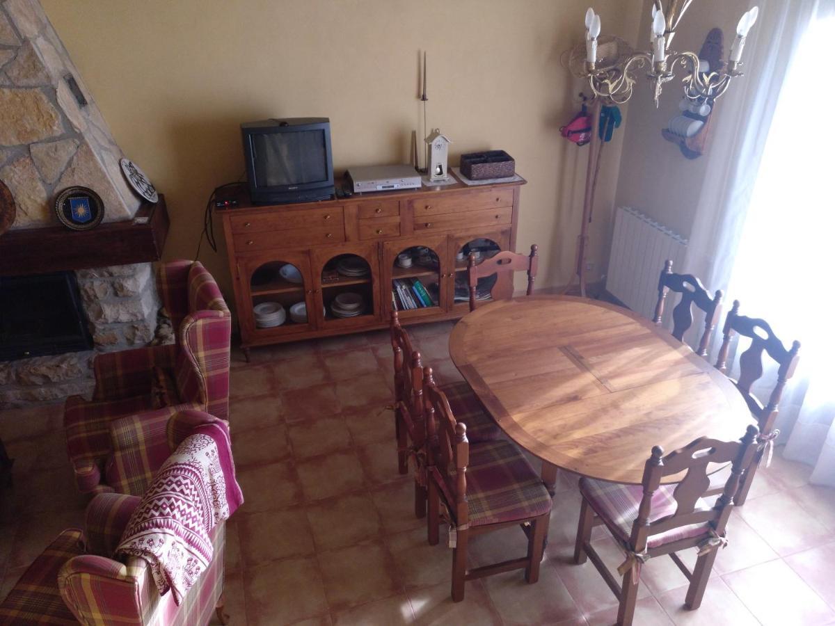 Casa Rural Amador Villarroya de los Pinares Exterior photo